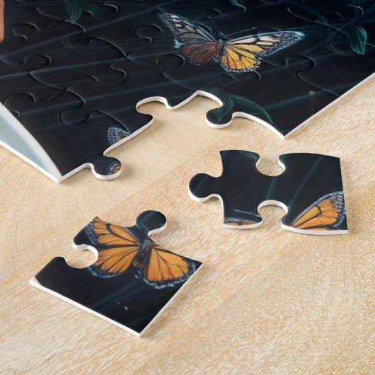 白いドレスを着た黒い女の絵を描妖精 ジグソーパズル (側面)