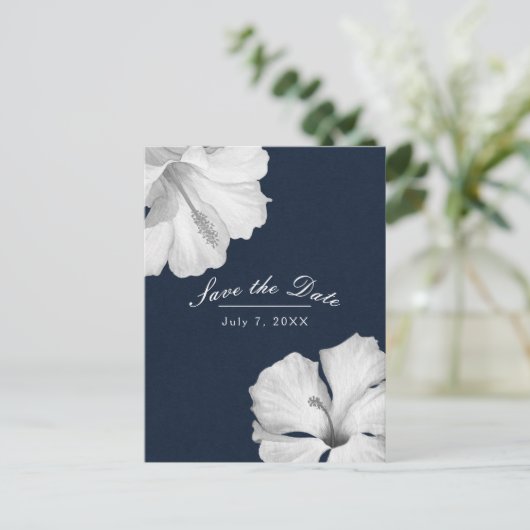 白いハイビスカス 青いトロピカル セーブ・ザ・デート 案内ポストカード (スタンド正面)