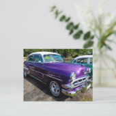 白いハードトップとクラシックキューバ・パープルの車 ポストカード (スタンド正面)