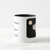 白いバッファローの満月のデザイン マグカップ (中央)