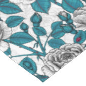 白いバラとラディバグ テーブルクロス (アングル)