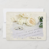 白いバラと指輪が結婚式の招待状に 招待状 (正面)