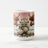 白いバラのハイランドカウバレンタイン コーヒーマグカップ (中央)