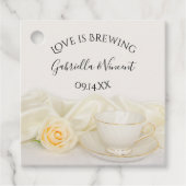 白いバラの愛で一杯のティーカップは結婚Brewing フェイバータグ (正面)