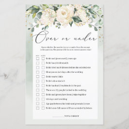 白いバラの緑の上または下のブライダルゲーム