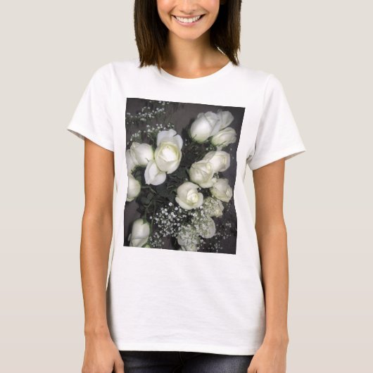 白いバラの華やかな花束 Tシャツ (正面)