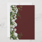 白いバラの赤い背景の結婚式招待状 案内状 (裏面)