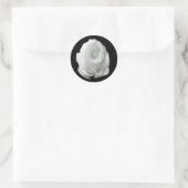 白いバラの黒い背景 ラウンドシール (バッグ)