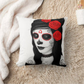 白いバラを持つ死んだ女の子の日 クッション (ブランケット)