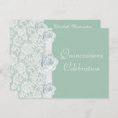 白いバラ及びレースの真新しい緑の誕生日キンセアニェラ 招待状 (正面/裏面)