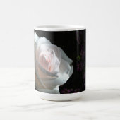 白いバラ –  コーヒーマグカップ (中央)
