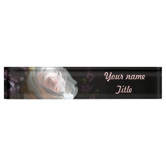 白いバラ –  デスクネームプレート (正面)