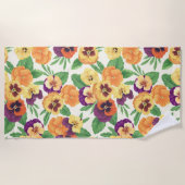 白いパンジー ビーチタオル (正面)