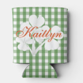白いパーソナライズされたクローバーズグリーンジンガム 缶クーラー (裏面)