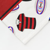 白いパーソナライズされたジャージーのラグビーボールの名前 フリースブランケット (角)