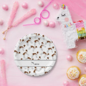 白いパーソナライズされたブリタニーのスパニエル犬犬の名前 ペーパープレート (パーティー)