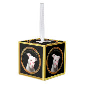 白いピットブルと赤いキスが顔中。 キューブオーナメント (裏面アングル)