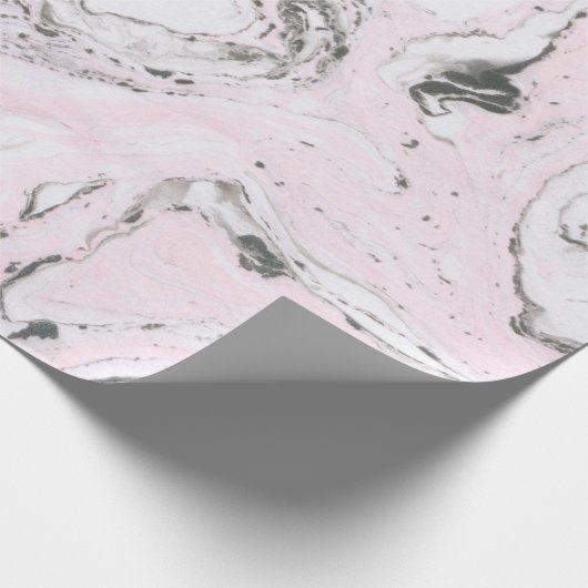 白いピンクと灰色の大理石の渦巻き ラッピングペーパー (角)