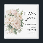 白いピンクの牡丹フローラ素朴な結婚式の引き出物 マグネット<br><div class="desc">白いピンクの牡丹フローラ素朴な結婚式の引き出物カスタマイズ、簡単に、おパーソナライズされた客様の特別な結婚イベントのための名前と日付の文字を追加して</div>