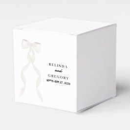 白いフォーマルリボンエレガントな結婚式 フェイバーボックス