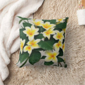 白いフランギパニの花 クッション (ブランケット)