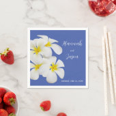 白いフランギパニの花、青、フローラ結婚の スタンダードカクテルナプキン (インサイチュ)