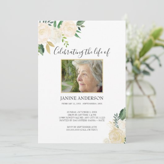白いフローラと金ゴールドライフお祝い写真 招待状 (スタンド正面)