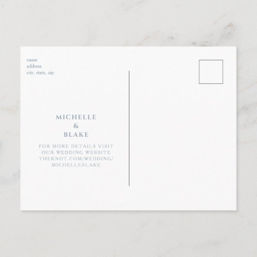 白いフローラスカイブルーウェディング日付を保存 ポストカード (裏面)