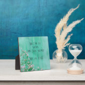 白いフローラベビーの開花ツインズベビーシャワー フォトプラーク (インサイチュ)