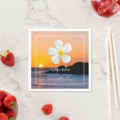 白いプルメリアの花と金色の夕日 スタンダードカクテルナプキン (インサイチュ)