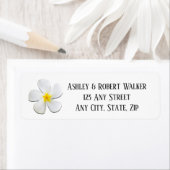 白いプルメリアの花モダンは黄色結婚。 ラベル (インサイチュ)