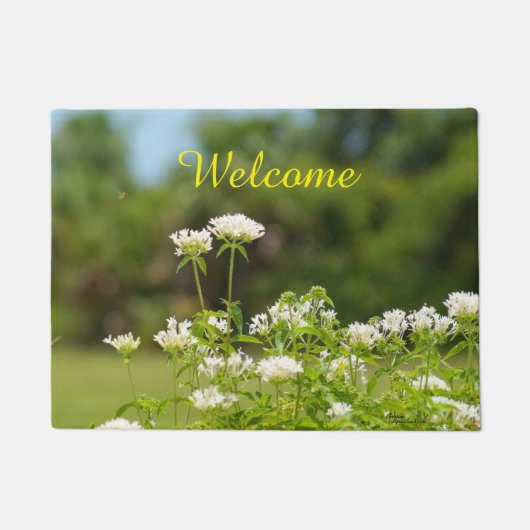 白いペンタの花ウェルカムフォーマット ドアマット (正面)