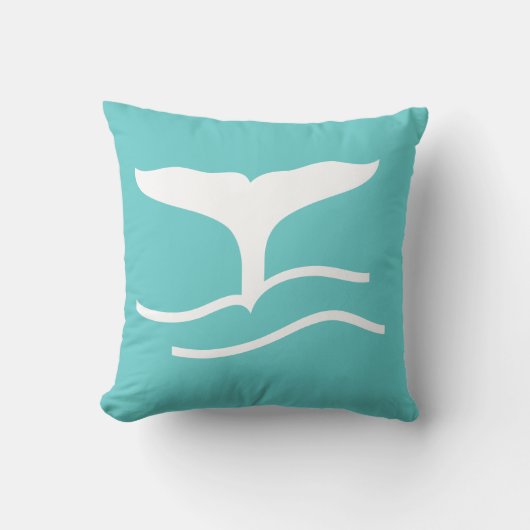 白いホエールテールのティール（緑がかった色）青ピロー クッション (正面)