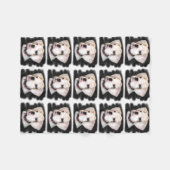 白いボクサーの子犬 フリースブランケット (正面(横))