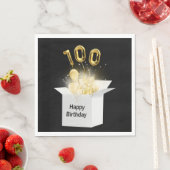 白いボックスの100金ゴールド誕生日バルーン スタンダードランチョンナプキン (インサイチュ)