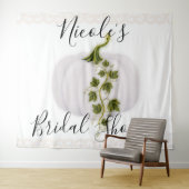 白いポンプキンのストーリーブックチックな秋のウェディングタペストリー タペストリー (インサイチュ(横))