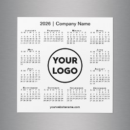 白いマグネットに表示されたModern 2026カレンダー会社ロゴ