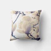 白いマグノリアによっては枕が開花します クッション (裏面)