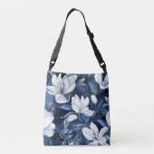 白いモクノキの花、青い背景 クロスボディバッグ (裏面)