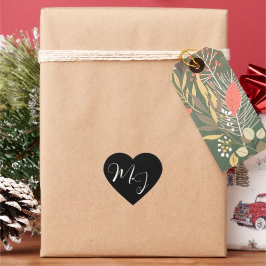白いモノグラムのテキストが入ったブラックのウェディングラベル ハートシール (クリスマス)