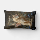 白いユニコーンのピンクの蝶の羽のフェアリー馬 ランバークッション (裏面)