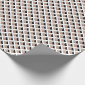 白いラティスボリューム、茶色の背景。 ラッピングペーパー (角)