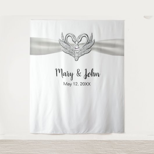 白いリボン シルバースワン 結婚式 背景 タペストリー (正面)