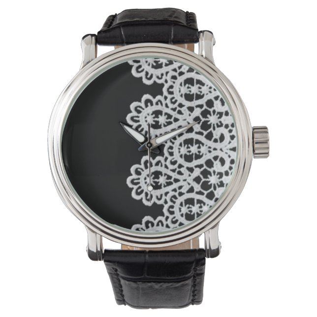 白いレースの型枠は黒に対し縁どて繊細である 腕時計 (正面)