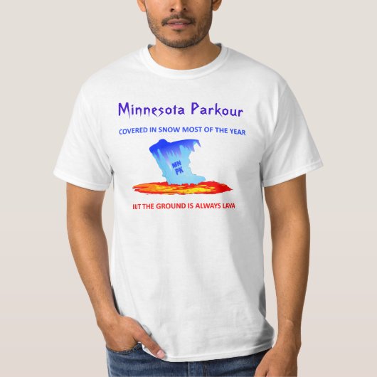 白いワイシャツ、ミネソタParkour Tシャツ (正面)