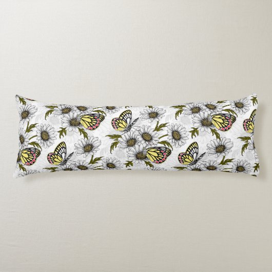 白い上にデイジーの蝶や花 ボディピロー (正面)