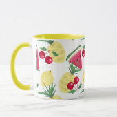 白い上に明るい果実と果実。 マグカップ (左)