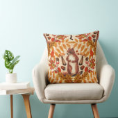 白い上に秋のリス クッション (椅子)