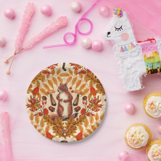 白い上に秋のリス ペーパープレート (パーティー)