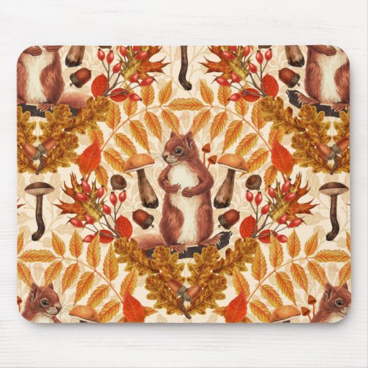 白い上に秋のリス マウスパッド (正面)